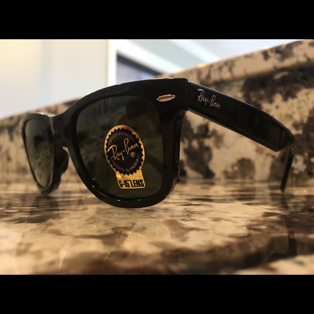 Ray Ban Wayfarer Classic Sunglasses